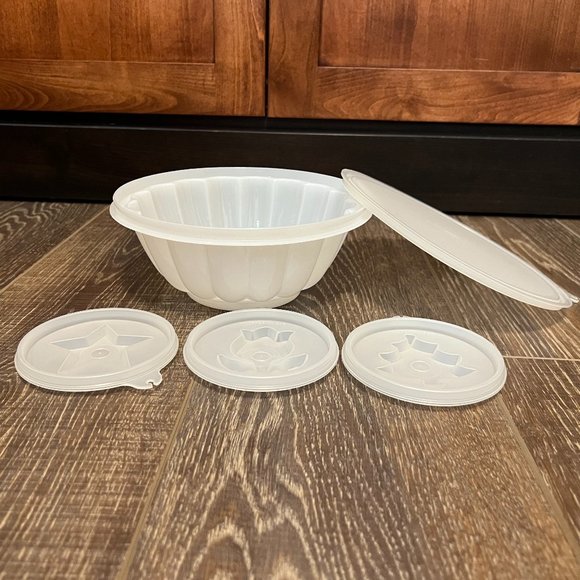 Tupperware Jel-N-Serve Bowl - Picture 5 of 9